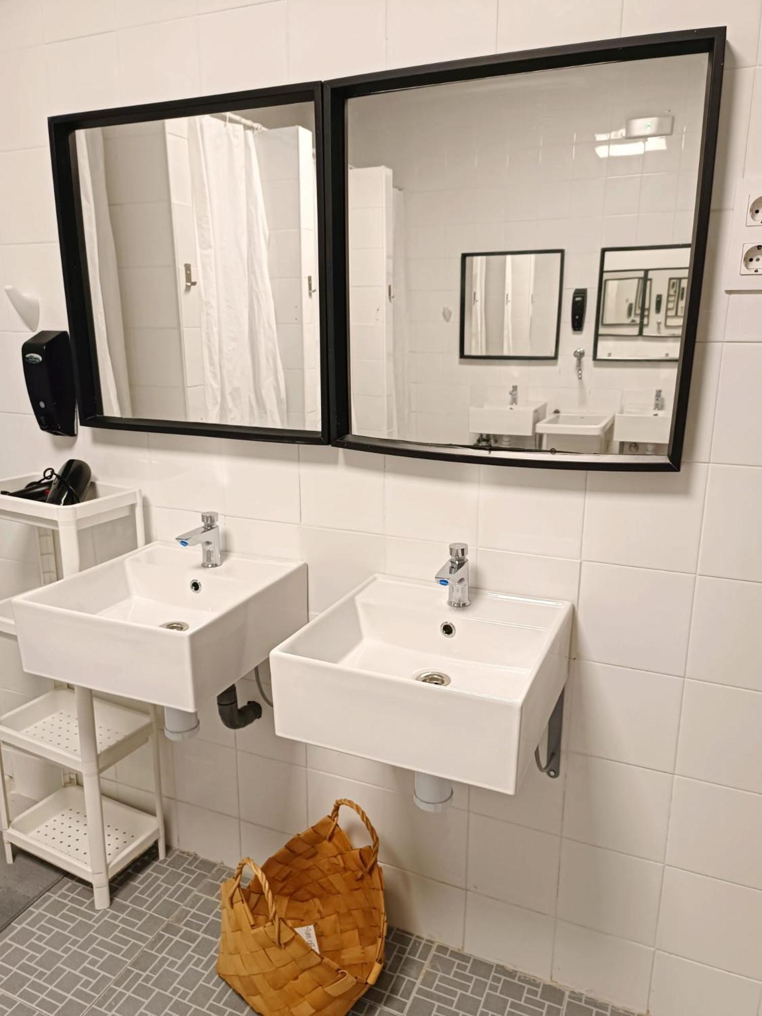 Hostel Nomada San Vicente De La Barquera Esterno foto